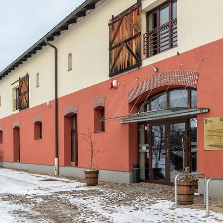 Centrum Edukacyjno-Rozwojowe Wroclaw Pawlowice - Bezplatny Parking 외부 사진