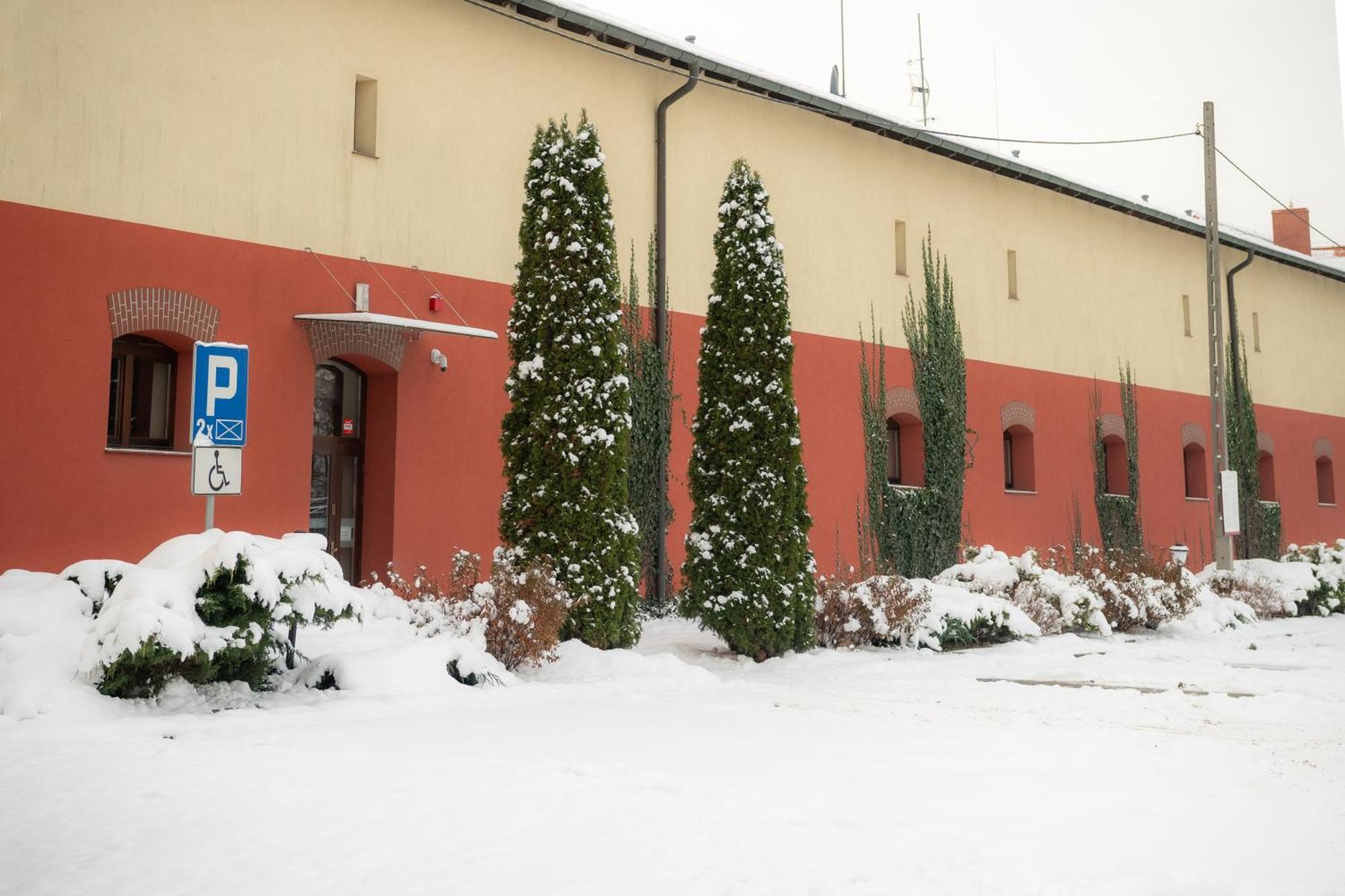 Centrum Edukacyjno-Rozwojowe Wroclaw Pawlowice - Bezplatny Parking 외부 사진